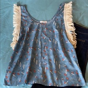 Peppermint brand feather pattern top with fringe